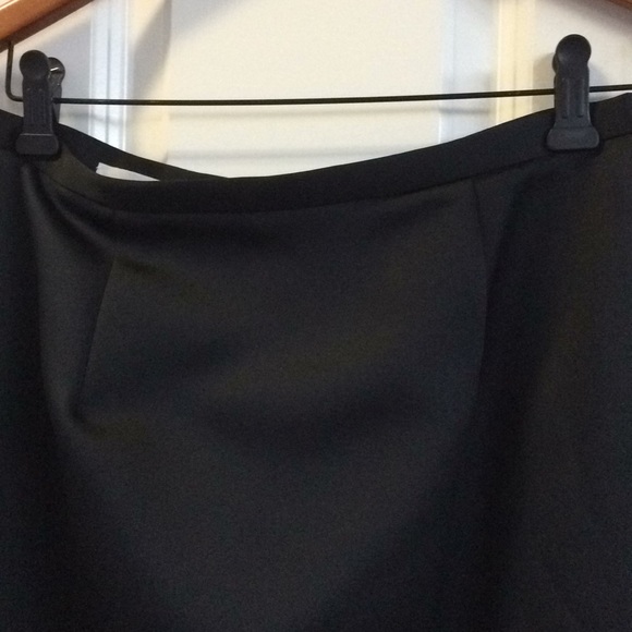 Lillie Rubin black pencil skirt fully lined - Picture 3 of 5